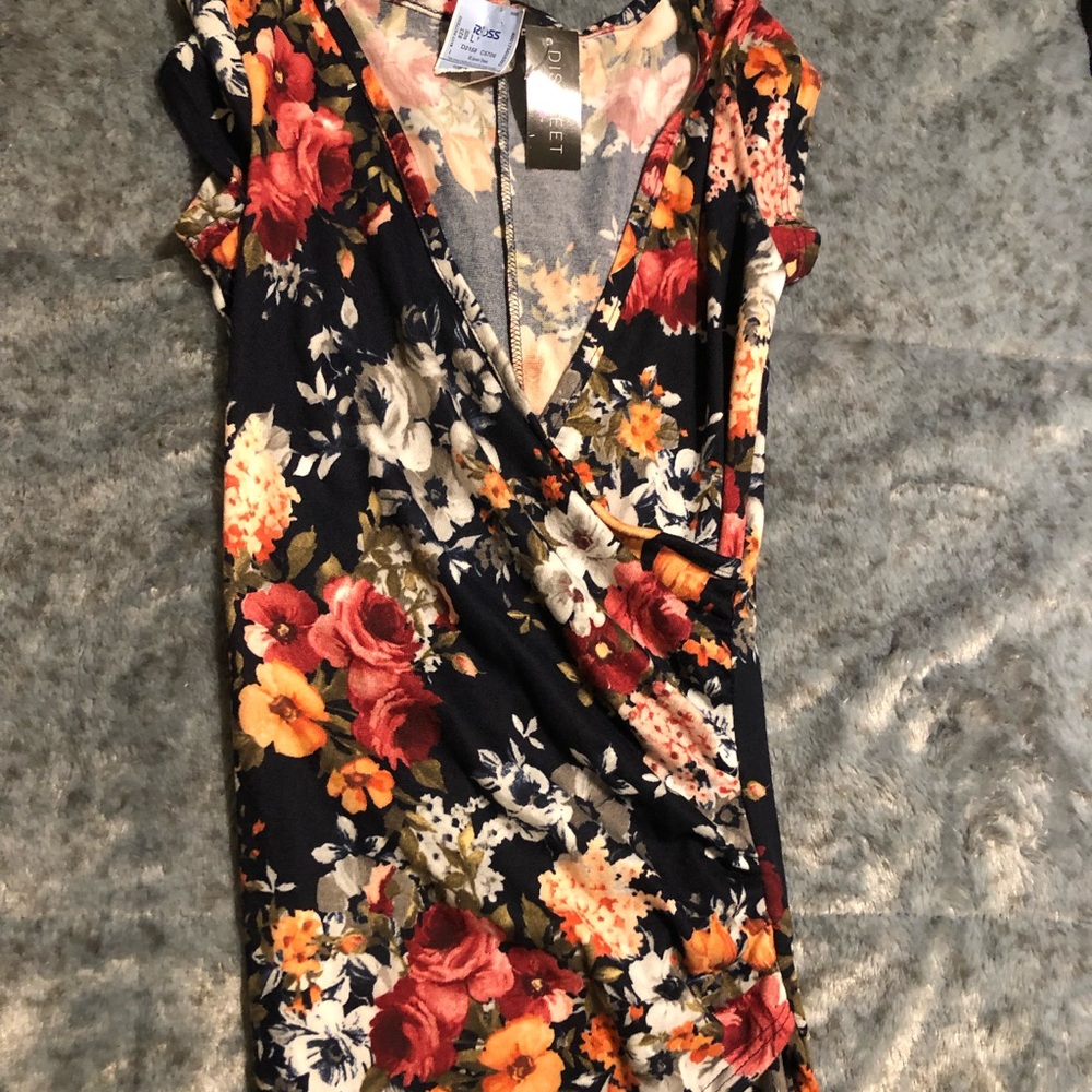 Floral dress longer on one side size large